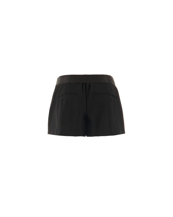 Tailored shorts with clips