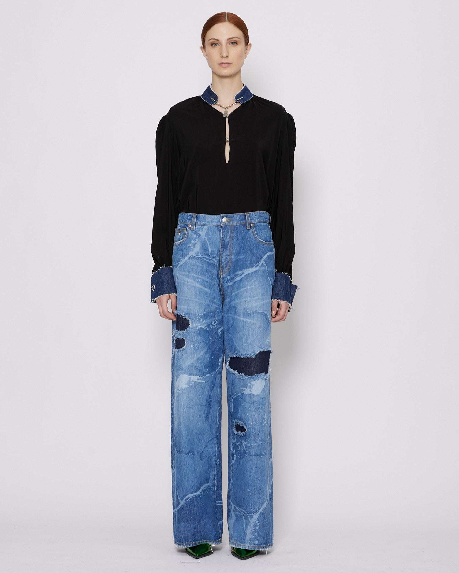 John Richmond Jeans gamba larga con strappi sul davanti